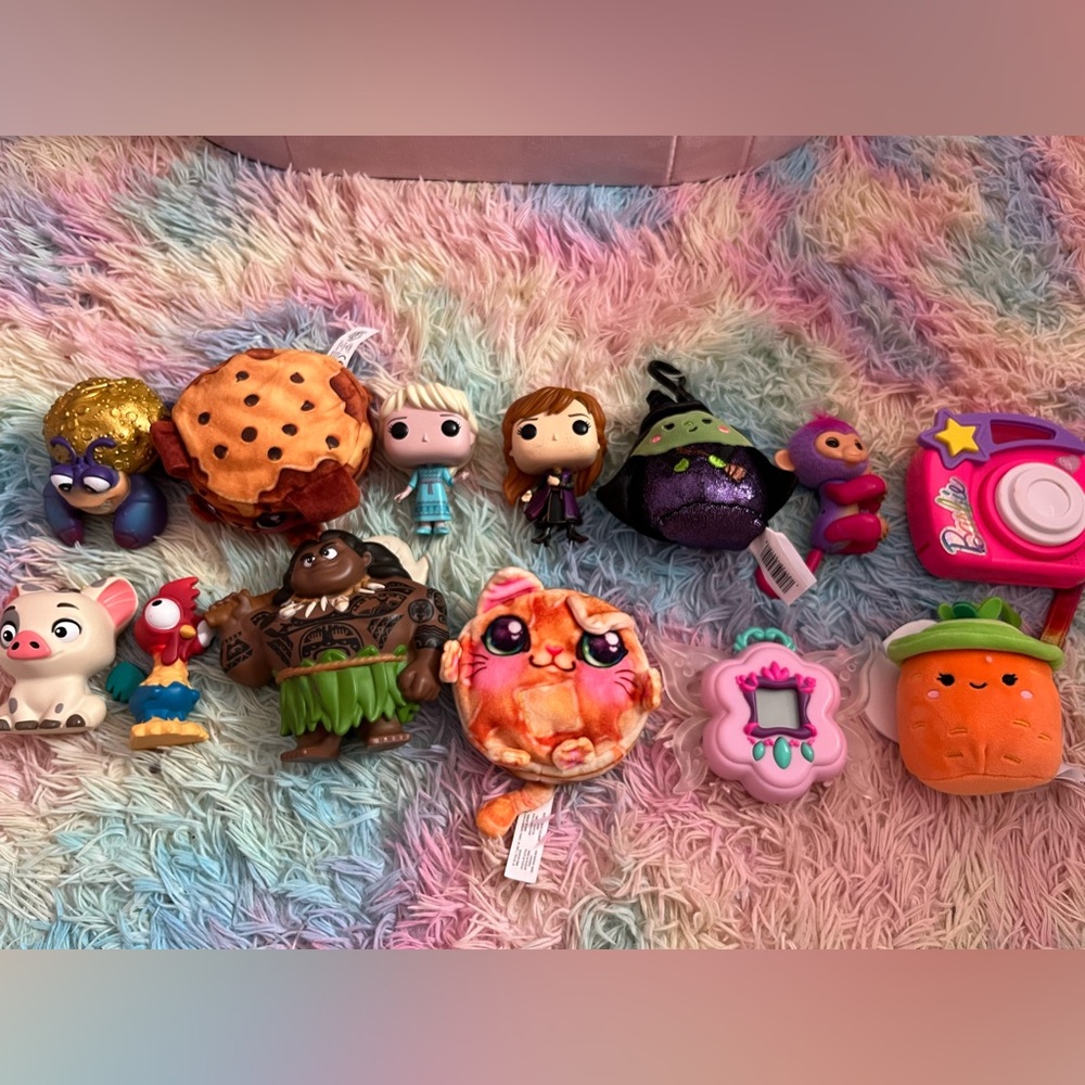 Lot of assorted girls toys
